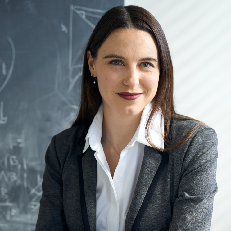 Portrait Emma Hodcroft